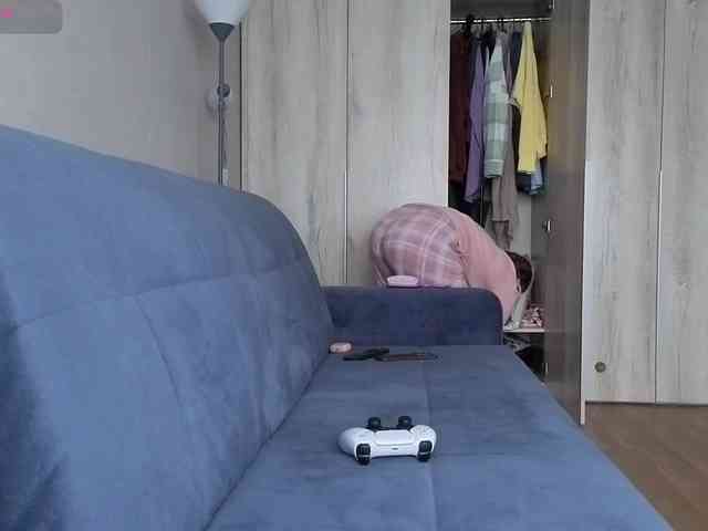 Milaa1998 webcam