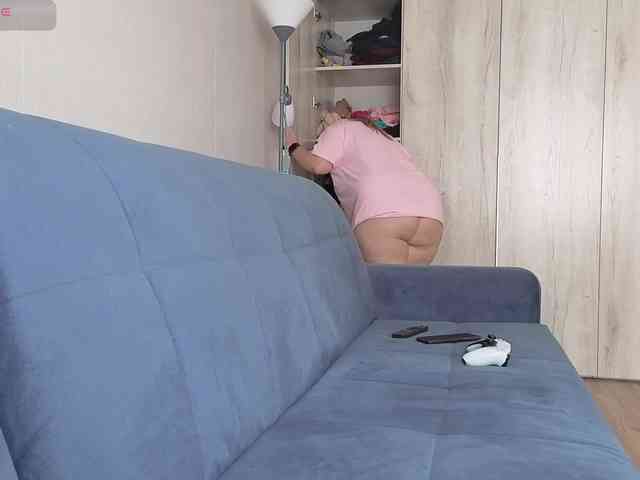 Milaa1998 webcam