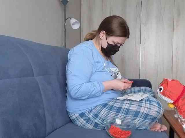 Milaa1998 webcam