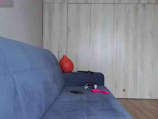 Milaa1998 webcam