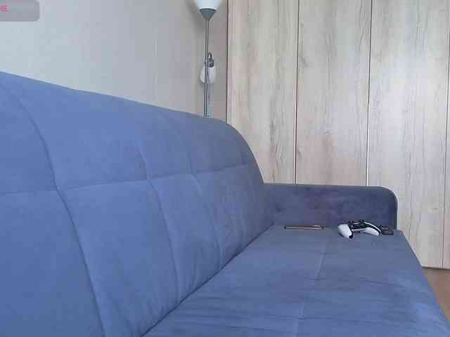 Milaa1998 webcam