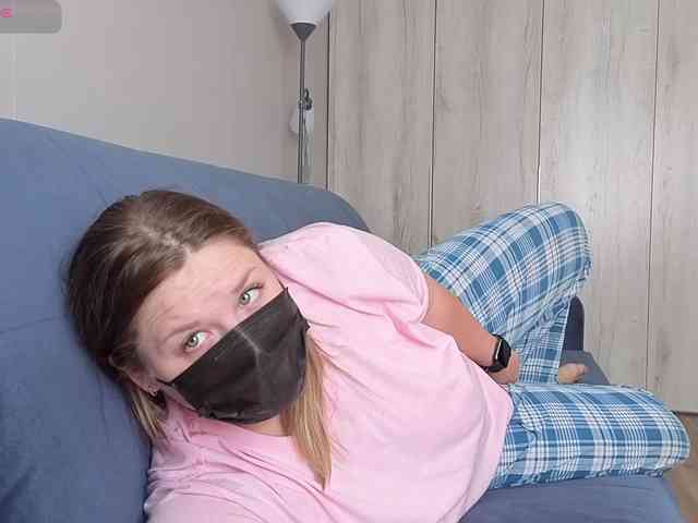 Milaa1998 webcam