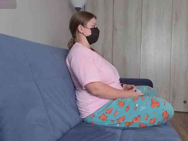 Milaa1998 webcam