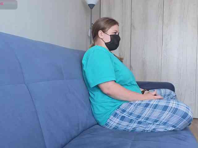 Milaa1998 webcam
