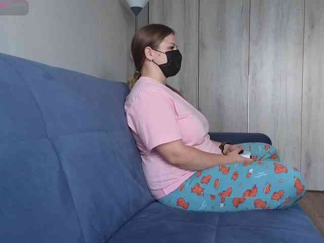 Milaa1998 webcam