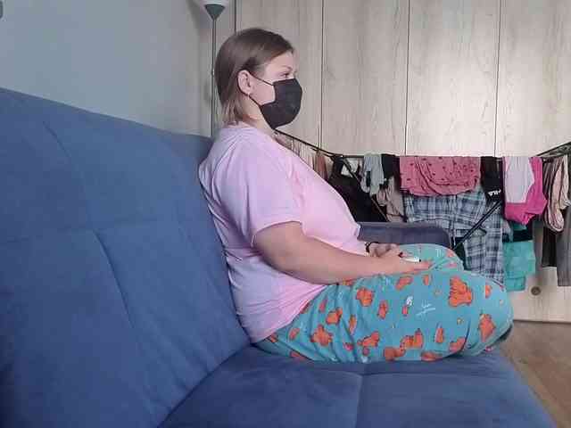 Milaa1998 webcam