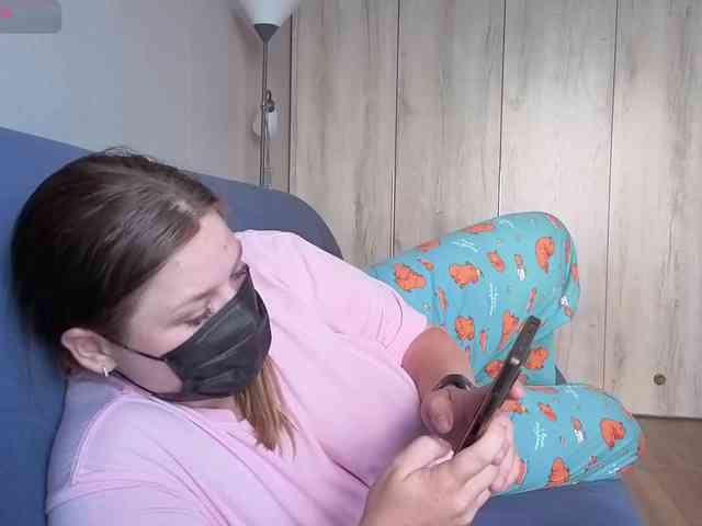 Milaa1998 webcam
