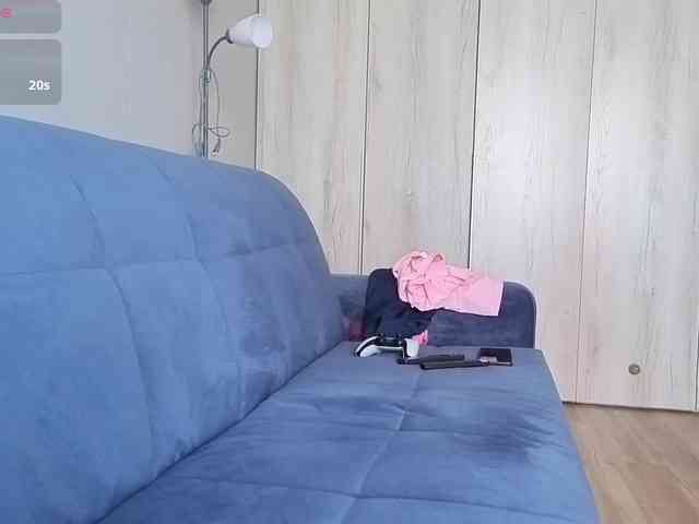 Milaa1998 webcam