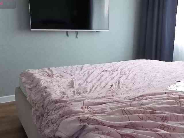 Milaa1998 webcam