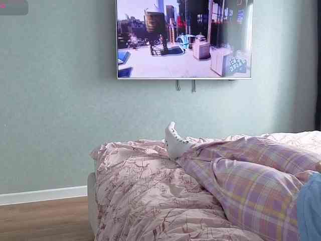 Milaa1998 webcam