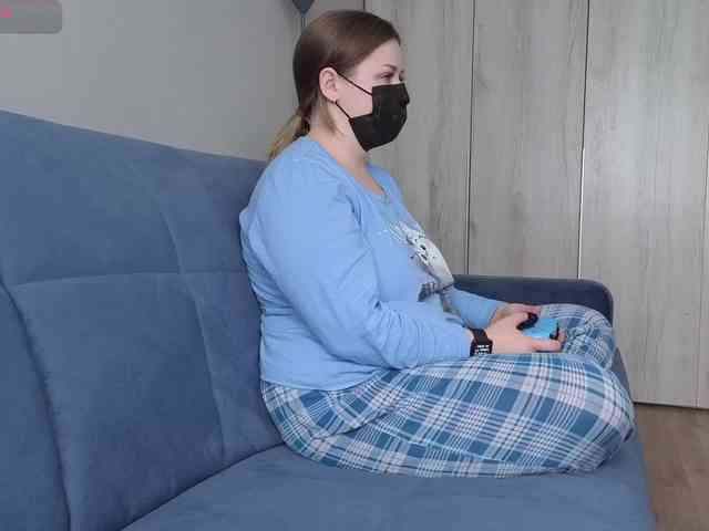 Milaa1998 webcam