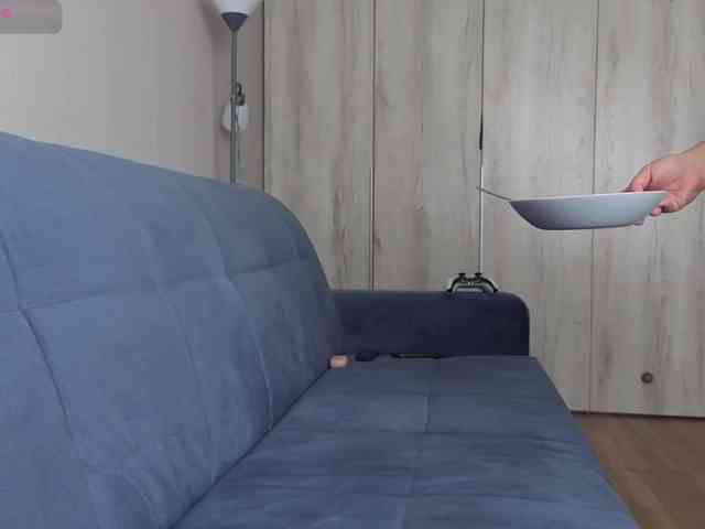 Milaa1998 webcam