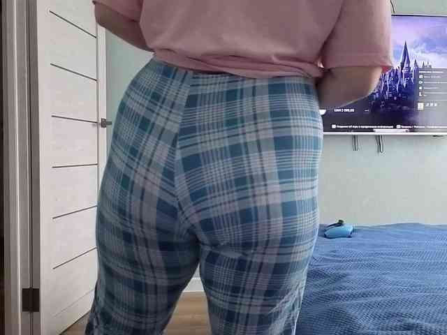 Milaa1998 webcam