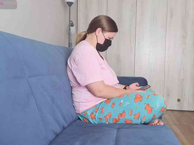 Milaa1998 webcam
