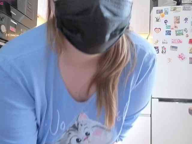 Milaa1998 webcam