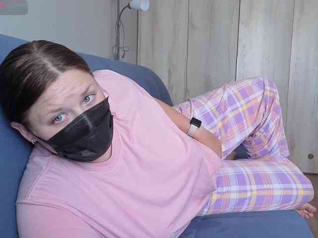 Milaa1998 webcam