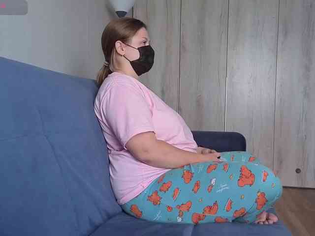 Milaa1998 webcam