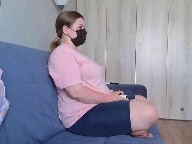 Milaa1998 webcam