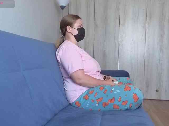 Milaa1998 webcam