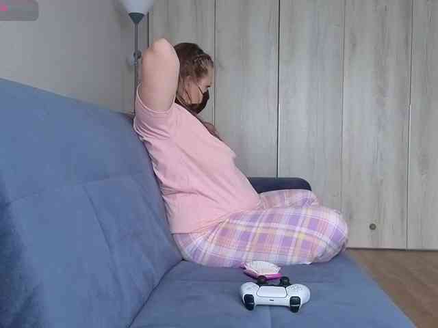Milaa1998 webcam