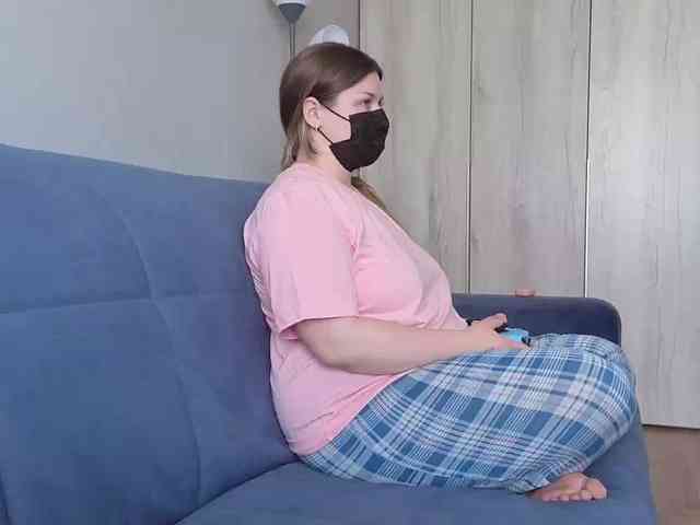 Milaa1998 webcam