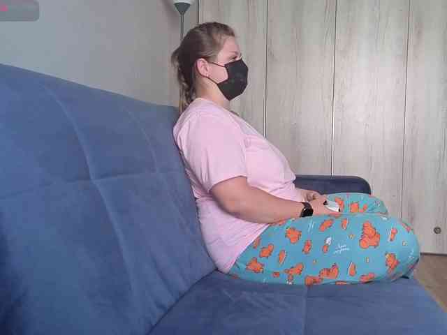 Milaa1998 webcam