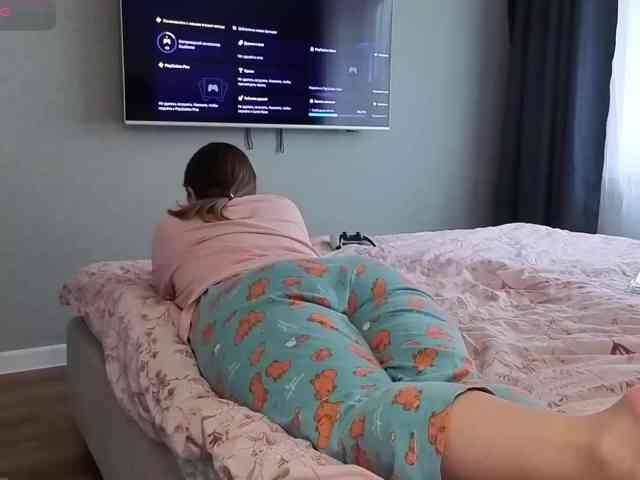 Milaa1998 webcam