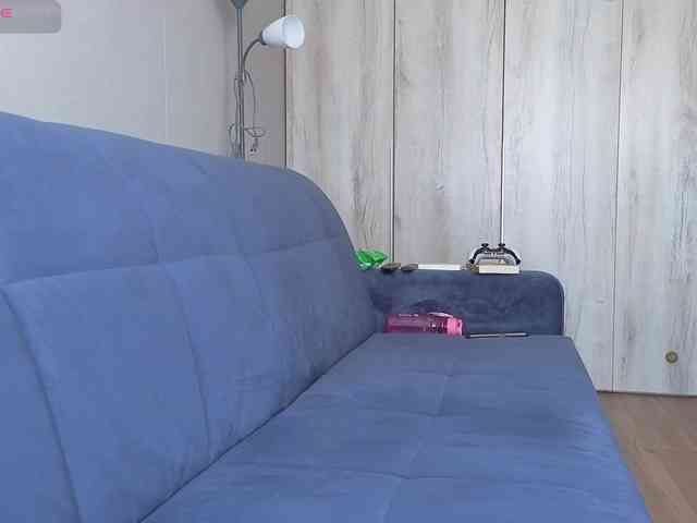 Milaa1998 webcam