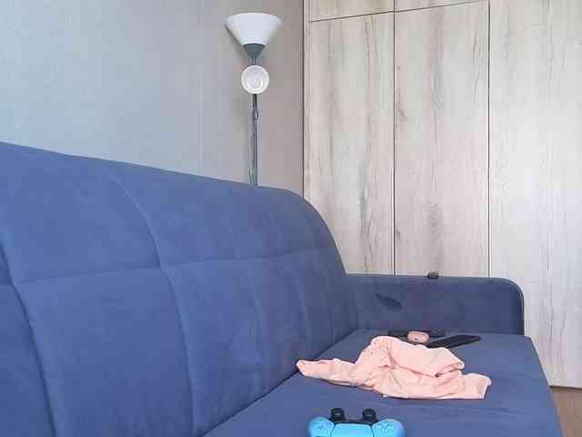 Milaa1998 webcam