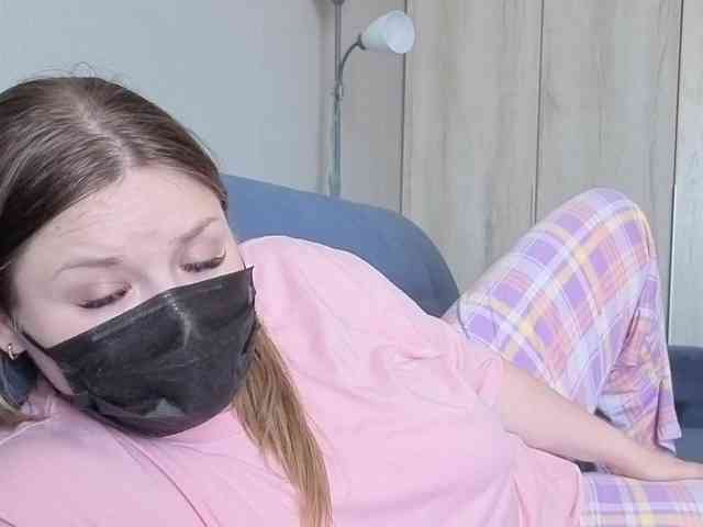 Milaa1998 webcam