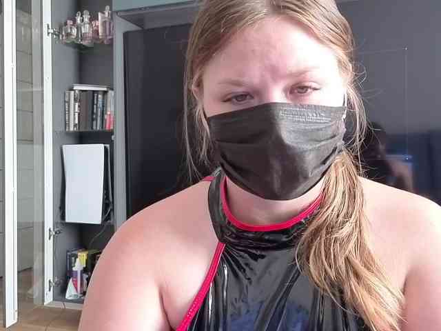 Milaa1998 webcam