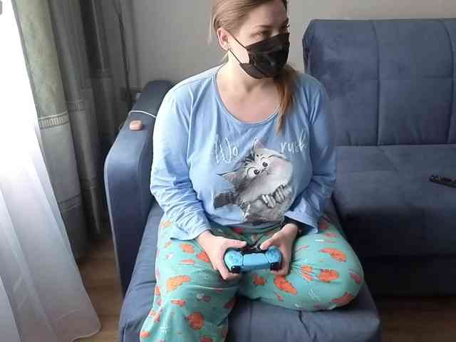 Milaa1998 webcam