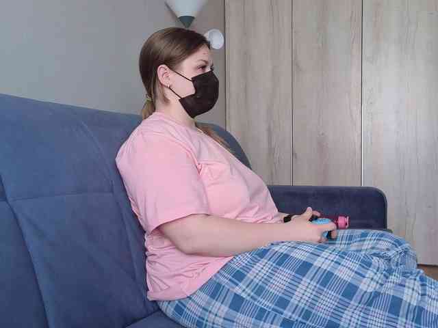 Milaa1998 webcam