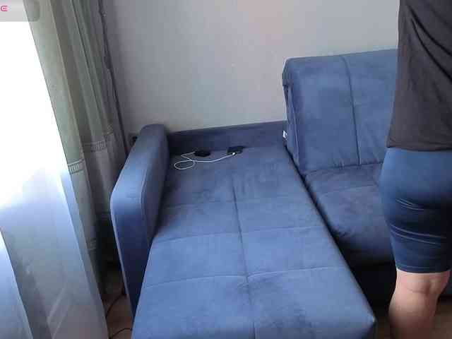 Milaa1998 webcam