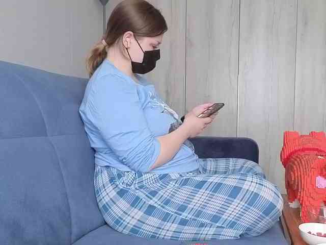 Milaa1998 webcam