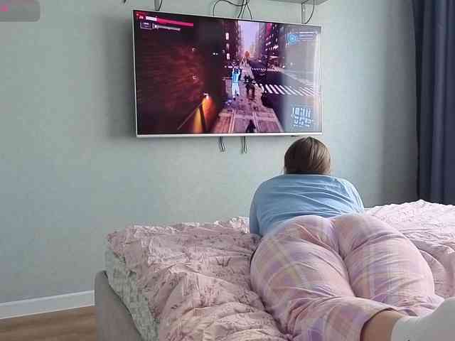 Milaa1998 webcam