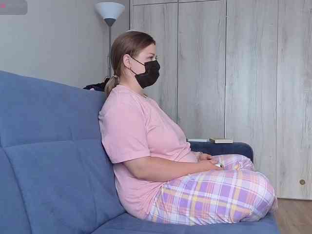 Milaa1998 webcam