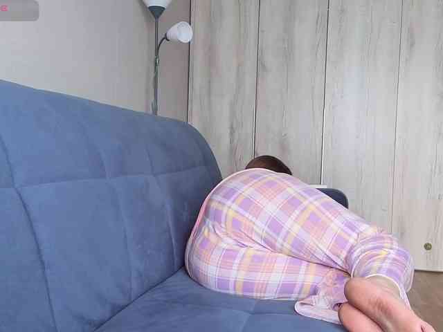 Milaa1998 webcam