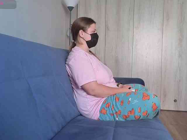 Milaa1998 webcam