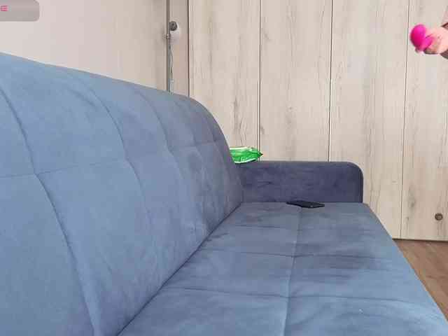 Milaa1998 Live Webcam on BongaCams