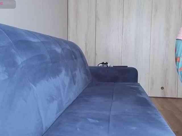 Milaa1998 webcam