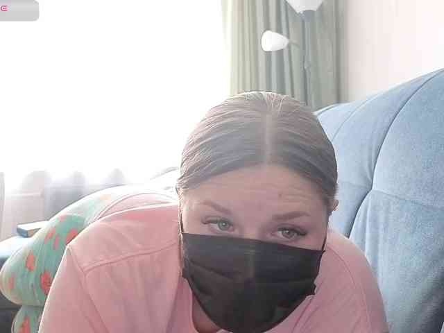 Milaa1998 webcam