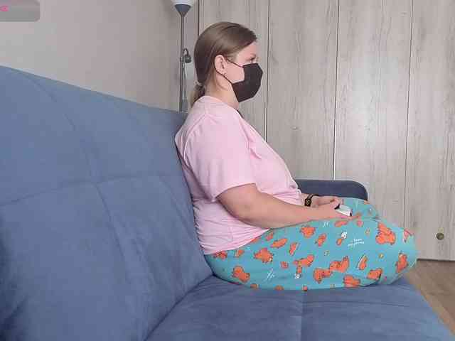 Milaa1998 webcam