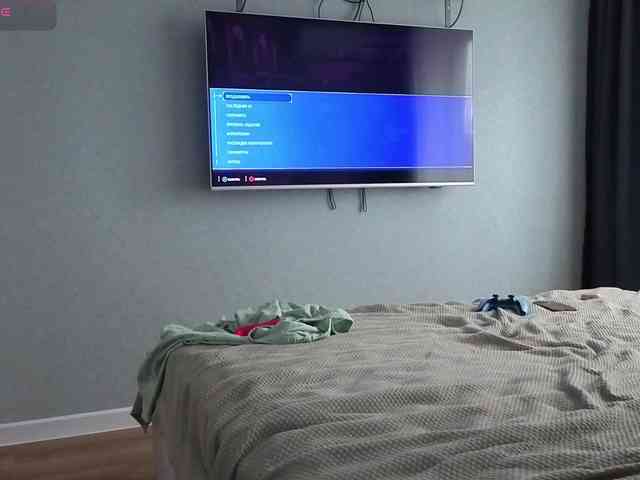 Milaa1998 webcam