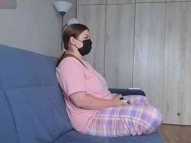 Milaa1998 webcam