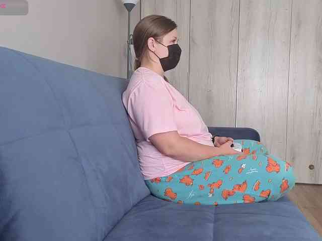 Milaa1998 webcam