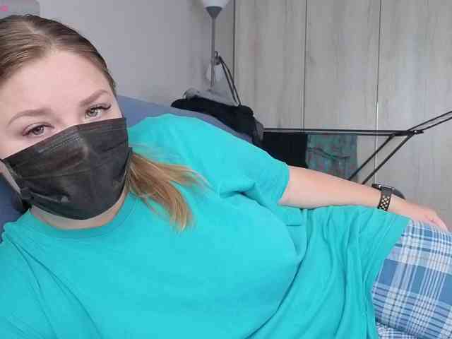 Milaa1998 webcam