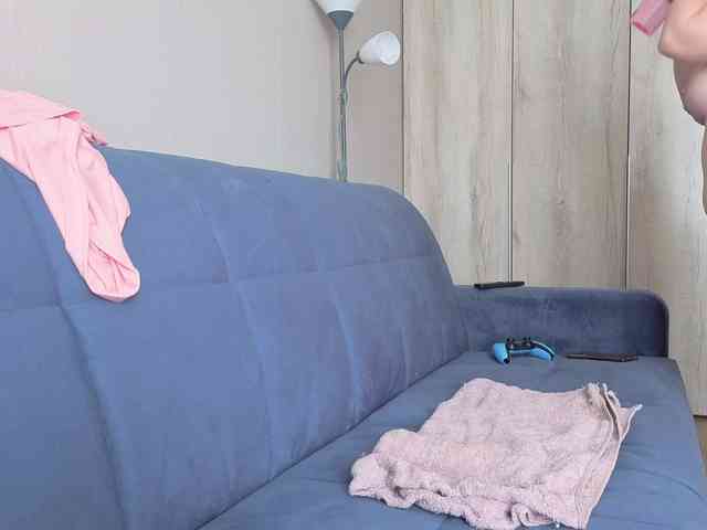 Milaa1998 webcam
