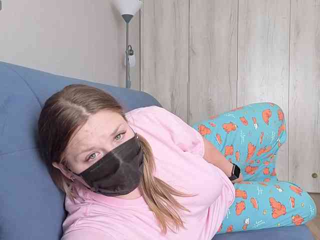 Milaa1998 webcam
