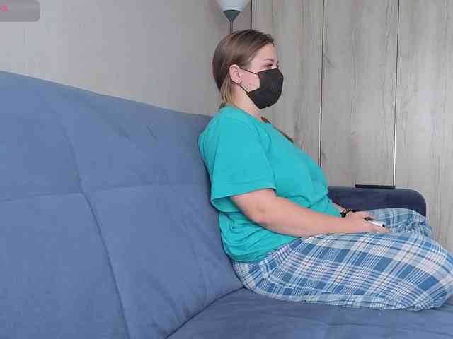 Milaa1998 webcam